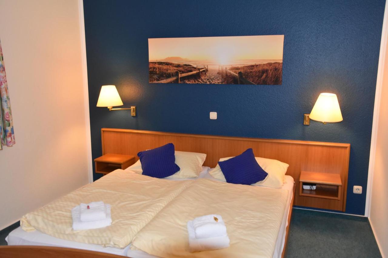 Hotel Zum Gesundbrunnen 바트즈위스케나흔 외부 사진
