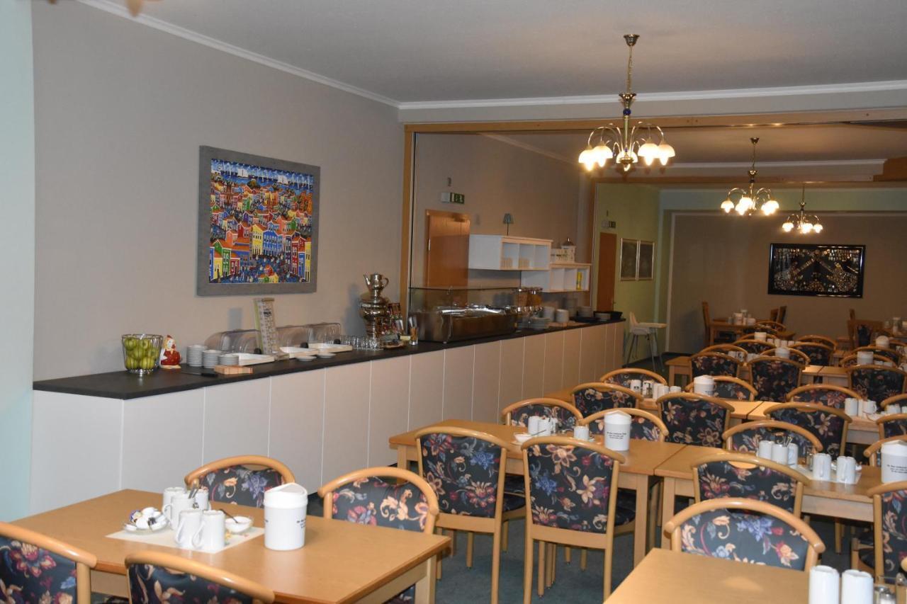 Hotel Zum Gesundbrunnen 바트즈위스케나흔 외부 사진